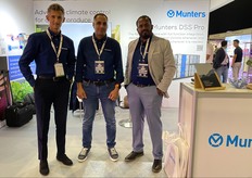 Alessandro Mori, Zeidan Al-Jamal, and Vishnu Chandran from Munters showcased the Munters DSS Pro solution that ensures consistent indoor conditions for energy-efficient vertical farming.   