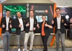 Mike, Daan, Harm, Simone en Ab van Gearbox voor hun Gearbox Performer